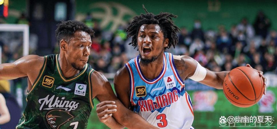 黑根斯闪电般断球反击一条龙上篮 黑根斯闪电般断球反击一条龙上篮