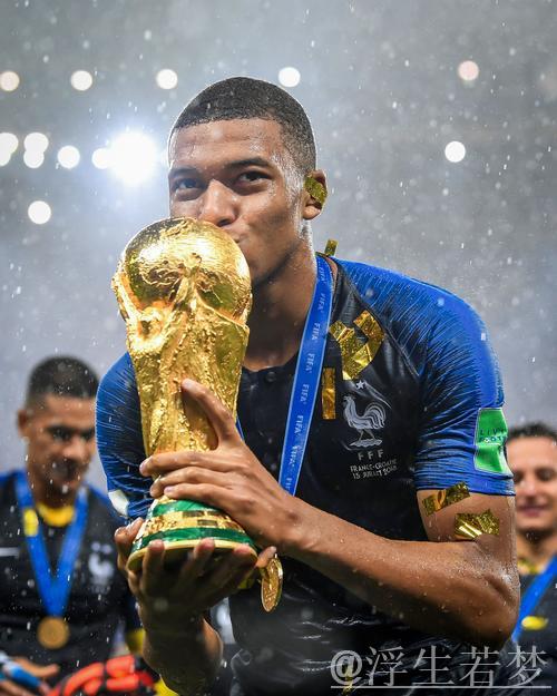 姆巴佩闪耀全场 法国队勇夺季军 姆巴佩闪耀全场 法国队勇夺季军